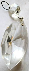 PRISMA DE VIDRIO CORTE MARQUESA TRANSPARENTE VINTAGE 2" X 1 1/8" CON ACENTO HEXAGONAL, USADO - Imagen 1 de 2