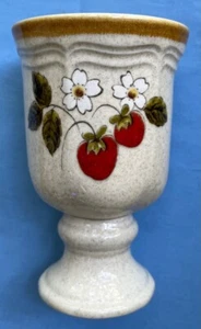 Mikasa Strawberry Festival Pedestal Goblet Footed Tumbler - Picture 1 of 11