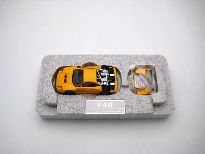 1/64 scale Tecnomodel Ferrari F40 LM press version giallo with silver wheels - Immagine 1 di 4