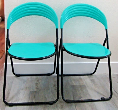 Pair of Postmodern Italian Designer Studio GP Turquoise Folding Chairs 1980s - Image 1 of 4