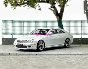 FH 1:64 Pearl White CLS 63 AMG MK1 C219 Sedan Sports Model Diecast Metal Car - Picture 1 of 7