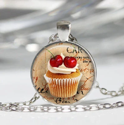 Collar Plata 20" CUPCAKE CEREZA Arte Alimenticio Vidrio Gema Colgante Dije Mujeres Foto 1 de 4