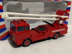 SOLIDO Mercedes LP-1418 SERVICE DEPARTEMENTAL camión bomberos Diecast - Imagen 1 de 9