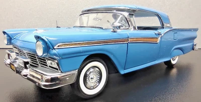 Ford Fairlane 500 1957 Danbury como nuevo techo retráctil raro azul fundido a presión 1:24 Foto 1 de 4