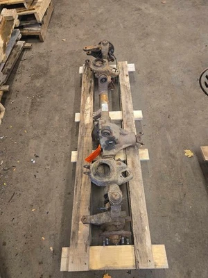 Used Front Axle Assembly Front 4WD fits: 2004 Jeep Grand cherokee LHD 3.73 ratio Foto 1 de 4