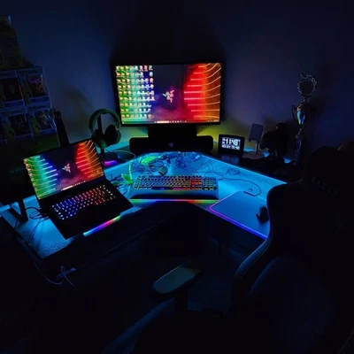 Razer Blade 16 - RTX 3080, 1TB SSD, i7 11800H, 32GB RAM ~ NEW BATTERY - Image 1 of 4