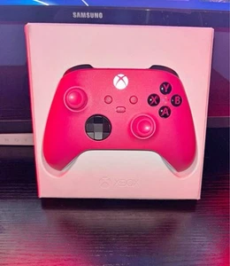 Microsoft Wireless Controller for Xbox Series S/X - Deep Pink - Picture 1 of 3