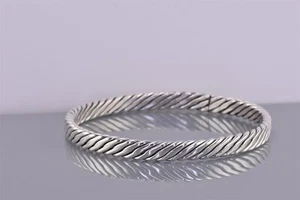 "Brazalete en espiral plano de plata esterlina de 8 mm hecho a mano 33 g 8,25" - Imagen 1 de 6