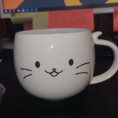 Taza de café/té de cerámica Lucky Cat Hevia con cuchara y tapa blanca y dorada NUEVA EN CAJA  Foto 1 de 4