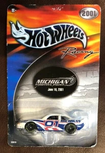 Hot Wheels Michigan International Speedway 10. Juni 2001 Rennbahn Promo Auto   - Bild 1 von 2
