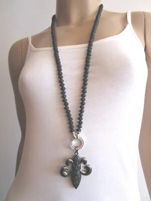 Strass Hals Kette lang Perlen Silber Schwarz Carrier Anhänger Fleur de Lis Lilie - Bild 1 von 4