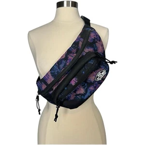 VANS Off the Wall Fanny Pack Adjustable Unsex Belt Bag Free Ship Design Crosbody - Picture 1 of 13