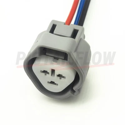 Гнездовой разъем компрессора кондиционера для Toyota Land Cruiser 2008-2015 - 88320-6A320 - Изображение 1 из 4