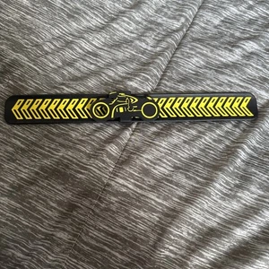 Disney Parks Magic Kingdom Tron Lightcycle Run Slap Rubber Bracelet - Yellow - Afbeelding 1 van 7