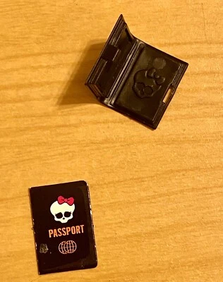 2 Pc Monster High Doll Lot Parts Passport & Book As-Is Replacement Repair Resell - Image 1 of 3