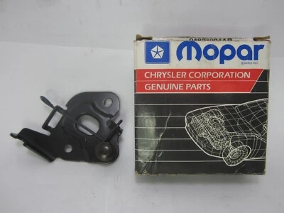 Chrysler Prowler 2001-2002 número cuatro pestillo de arco 4897904AB Foto 1 de 4