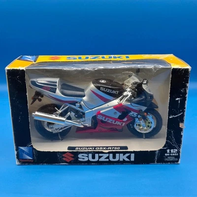 1/12 Scale SUZUKI GSX-R750 Diecast Motorcycle Miniature Car new - Image 1 of 4
