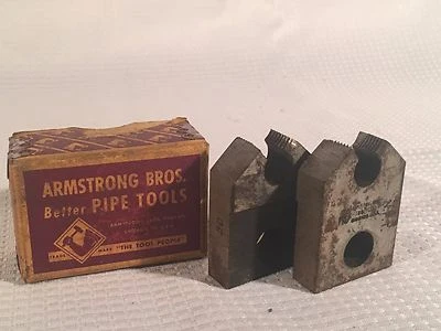 Vintage Pair Armstrong Bros. Pipe Die Threading Head 3/8 R-NPT 30 2A773 - Image 1 of 4