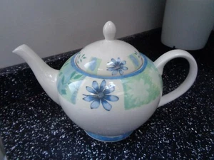 CHURCHILL PORTS OF CALL SUSSEX TEAPOT - Picture 1 of 4