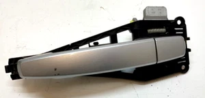 GENUINE VAUXHALL CORSA D NSF PASSENGER SIDE FRONT DOOR HANDLE SILVER 2006-2014 - Picture 1 of 4