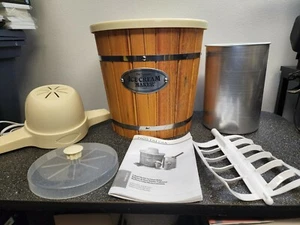 Nostalgia 4-Quart Wood Bucket Electric Ice Cream Maker - Gelato, Sorbet, Yoghurt - Picture 1 of 12