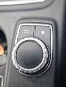Unidad de control multimedia navegación por satélite mercedes benz a200d w176 2013-2018 - Imagen 1 de 2