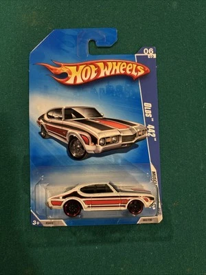 Hot Wheels #82 Muscle Mania 2009 6/10 Olds 442 blanco variación rojo/negro Pr5 Foto 1 de 4
