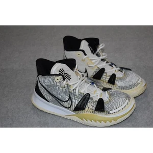 Zapatos de baloncesto Nike Kyrie 7 negros/brillantes/hiper CQ9326-100 blancos para hombre talla 11 - Imagen 1 de 13