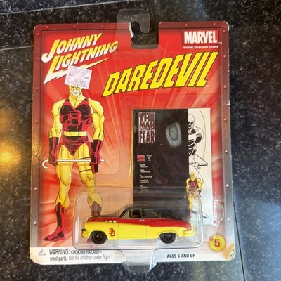 Coche fundido a presión Johnny Lightning Marvel Daredevil #5 Bumongous 1/64 con tarjeta fotográfica Foto 1 de 4