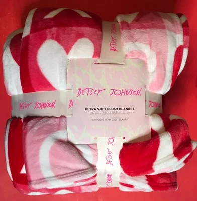 BETSEY JOHNSON HEART 💕 XO DESIGN KING SZ УЛЬТРА ПЛЮШЕВОЕ ОДЕЯЛО 108 x 90 дюймов новое с ценниками - Изображение 1 из 3