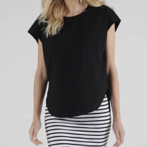 BETTY BASICS TULIP TOP CURVED HEM WHITE BLACK STRIPE TOP TEE  SIZE 8-22 - Foto 1 di 10