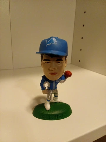 LOOSE Sideline QBS 1998 Headliners Detroit Lions SCOTT MITCHELL 3" Figure Cover