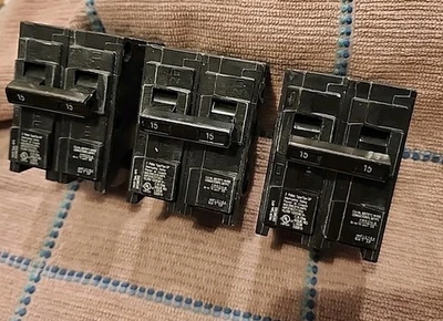 Lot Of 3 Siemens Q215 15 Amp 2 Pole 120/240V Circuit Breaker