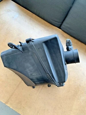 Caja de filtro limpiador de admisión de aire Cadillac CTS 2004-2007 con sensor MAF 10396598 OEM Foto 1 de 4