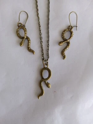 Jewelry set in bronze with snake pendant and earrings. Handcrafted - Image 1 of 4