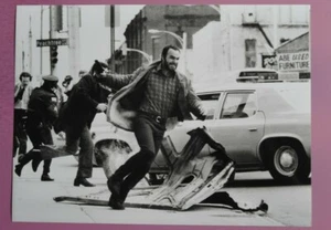 X240 Pressefoto - Burt Reynolds - Sharky und seine Profis (1981) #5 - Picture 1 of 2