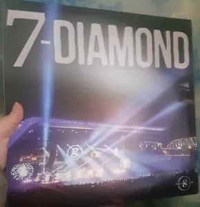 ~Garth Brooks~ "TRIPLE LIVE" 3LP 140 Gram Vinyl "7-DIAMOND" REMASTERED NEW - Picture 1 of 1