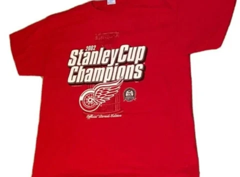 DETROIT RED WINGS Men's Large *2002 Stanley Cup Champions* Red T-Shirt. XL Cover