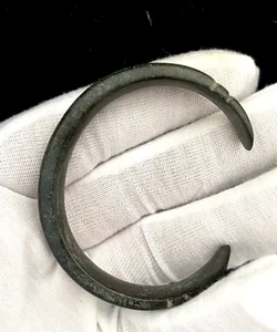 VERY RARE Ancient Greek Solid Antiquity Artifact Bronze Bracelet AS FOUND - Picture 1 of 5