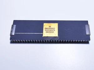 1X QM68000D1 M68000 Motorola 16/32 Bit Microprocessor Ceramic DIP-64 - Picture 1 of 3