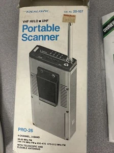 Vintage New In Box Realistic PRO-26 Scanning Handheld Receiver With Manual - Picture 1 of 8