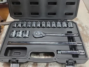 ROCK RIVER TOOL SOCKET SET 18 PC 1/2" METRIC - Picture 1 of 3