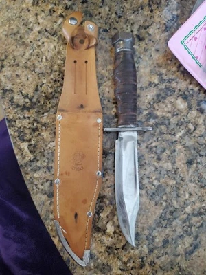 Cuchillo de supervivencia de piloto de la Fuerza Aérea de los Estados Unidos de Camillus NY con fecha 8-1979/lucha de combate Foto 1 de 3