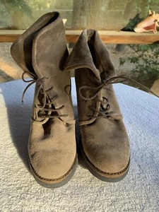 Benetton Boots Womens EU 40 US 9.5 Suede Wedge Ankle Taupe Made In Romania - Picture 1 of 11