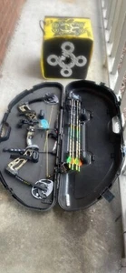 Gently Used Diamond Edge 320 Left Hand Bow 7-70lbs - Picture 1 of 8