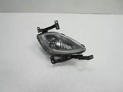 Luz antiniebla halógena derecha derecha Hyundai Elantra 2011 2012 2013 sedán 92202-3X OEM Foto 1 de 4