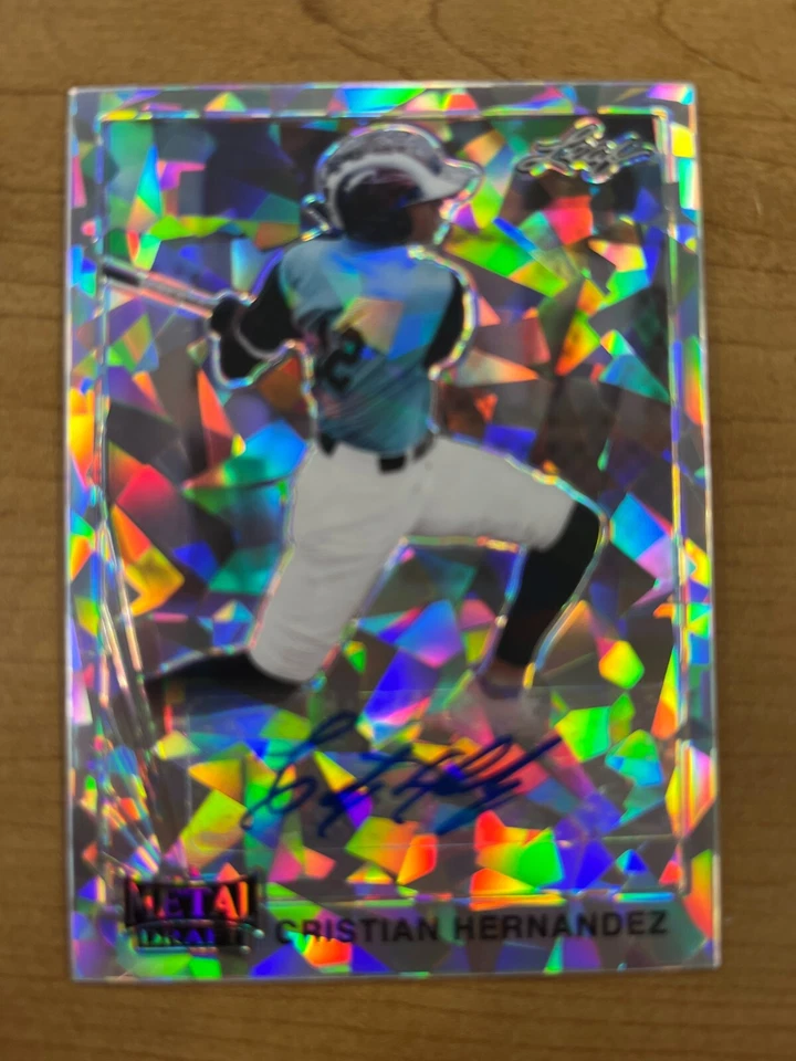 2021 LEAF METAL DRAFT '90 LEAF CRYSTALS AUTO #LACH1 CRISTIAN HERNANDEZ - Image 1 of 1