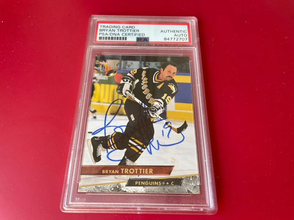 Bryan Trottier Penguins HOF  1993-94 Fleer Ultra Card Signed Auto PSA/DNA - Image 1 of 2