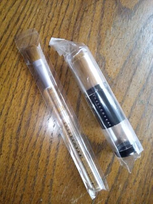 JUEGO DE 2 BROCHAS DE ESTUDIO de cubierta transparente corrector y base de maquillaje NUEVO Foto 1 de 4