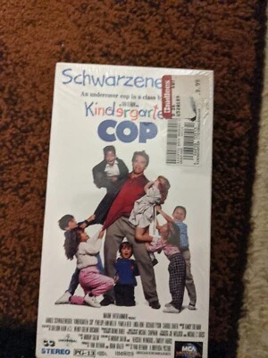 Kindergarten Cop (VHS, 1991) NEW Factory Sealed MCA Arnold Schwarzenegger  Foto 1 de 4